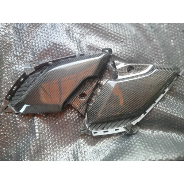 XMAX Carbon Kevlar Side Cover